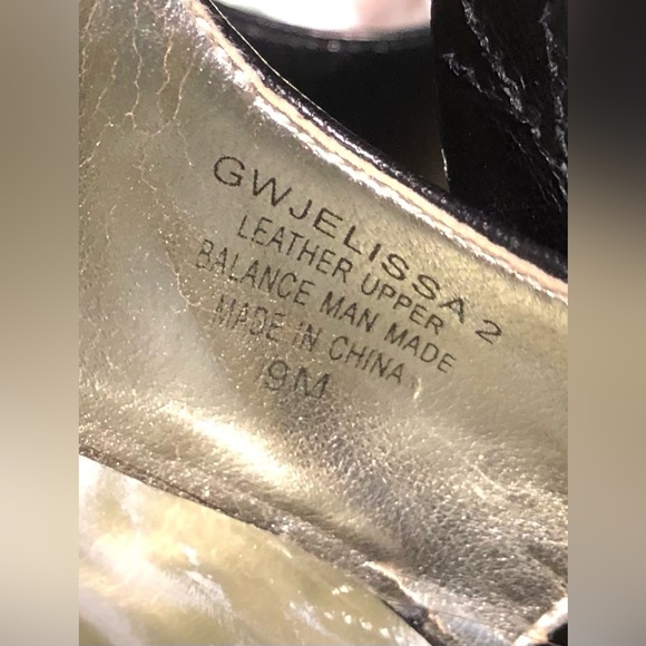 Guess - Picture 9 of 10